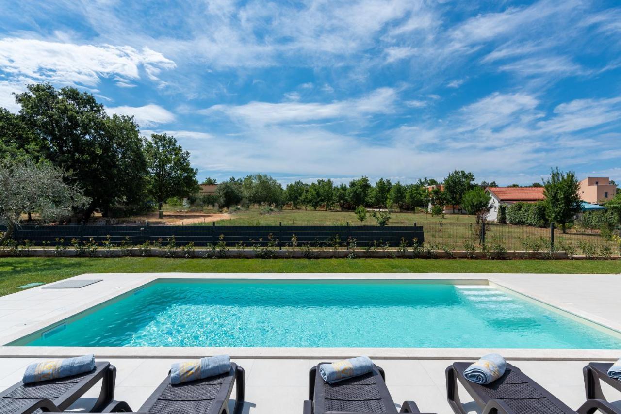 Villa Dafna Poreč Exterior foto